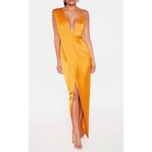 3X HP 🤩Mustard Asymmetric Maxi Dress🤩